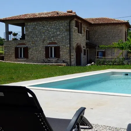 Stone House Katarina Vila Nedescina